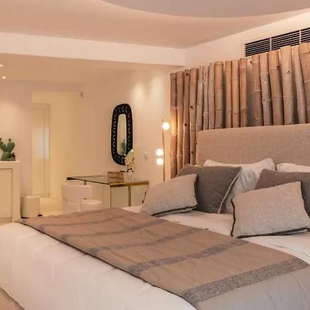 κουνέλι σε υπέροχη παραθαλάσσια τοποθεσία Glastros (Mykonos)